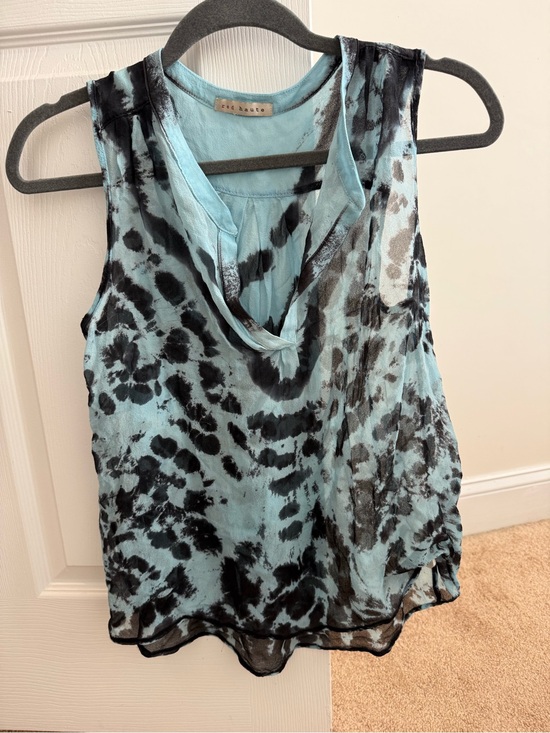 Red Haute Tops - Red Haute Black and Light Blue Tie-Dye Sleeveless Camisole